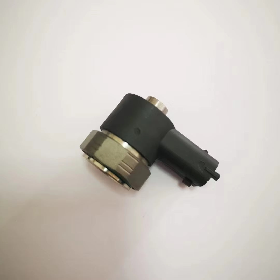 "High-Quality Injector Solenoid Valve F00VC30057 FOOVC30057 for Bosch 0445110126 0445110130 0445110266 Injector Coil